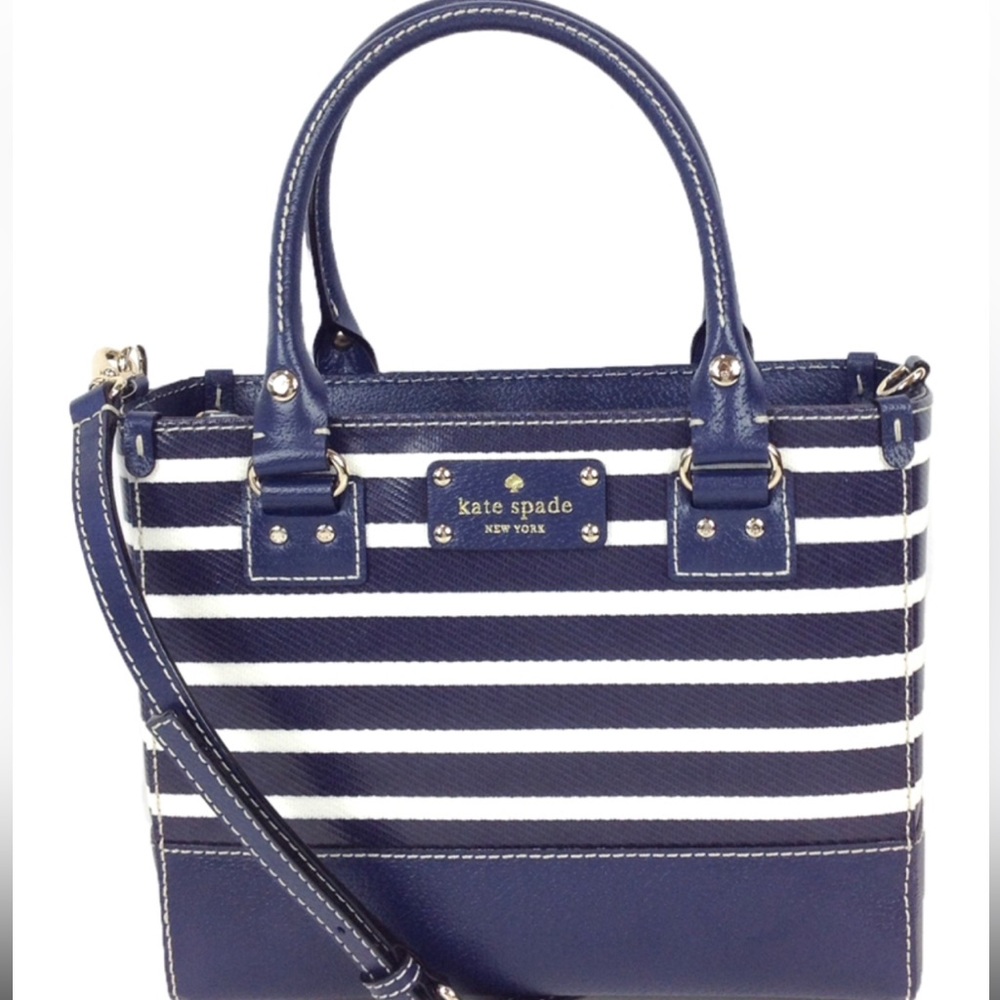 Kate spade wellesly crossbody small quinn box bag
